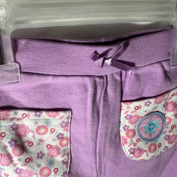 NWOT Disney Marie  simply irresistible 2 piece set - Picture 7 of 9